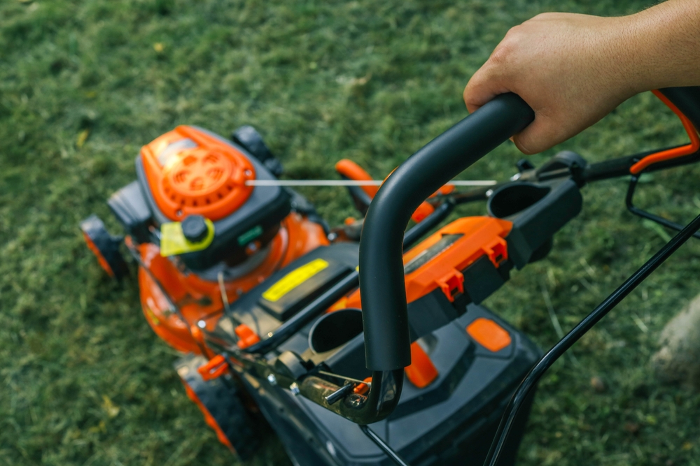When to Repair vs. Replace Your Lawn Mower: A Guide for TN Property Owners